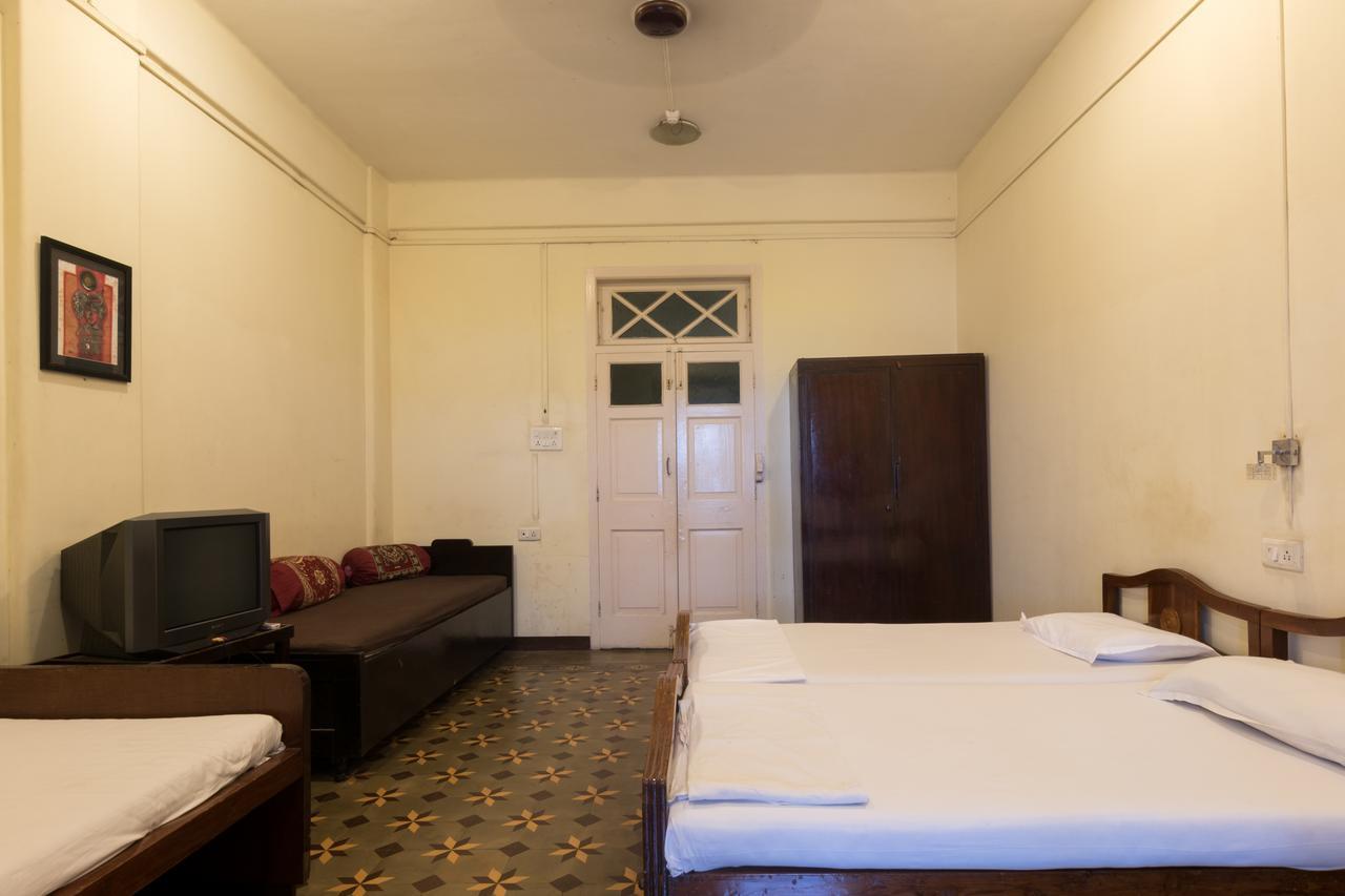 Bed And Breakfast At Colaba Мумбаї Екстер'єр фото