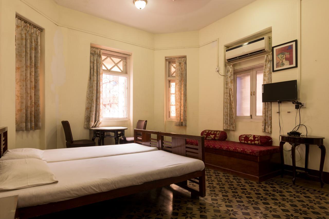 Bed And Breakfast At Colaba Мумбаї Екстер'єр фото
